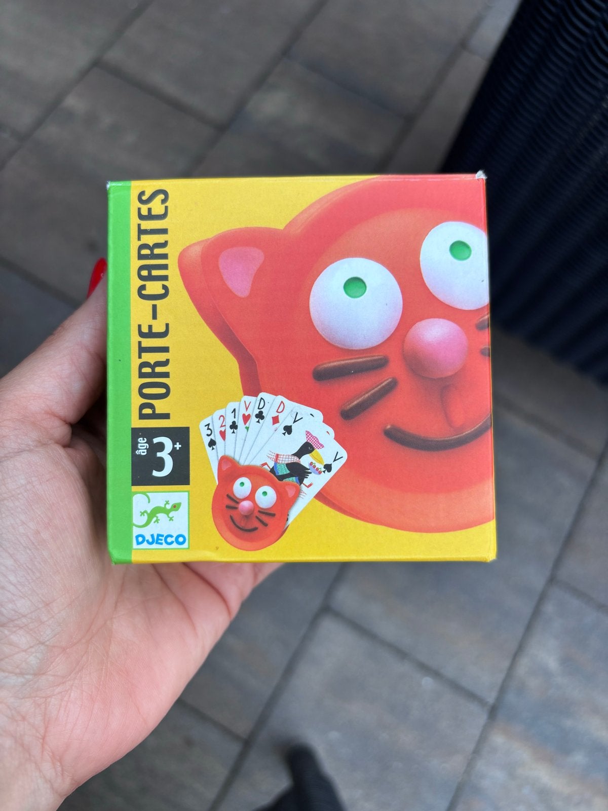Djeco Kaartenhouder Kat - Handig voor Kinderen, Ophalen of Verzenden, Zo goed als nieuw
