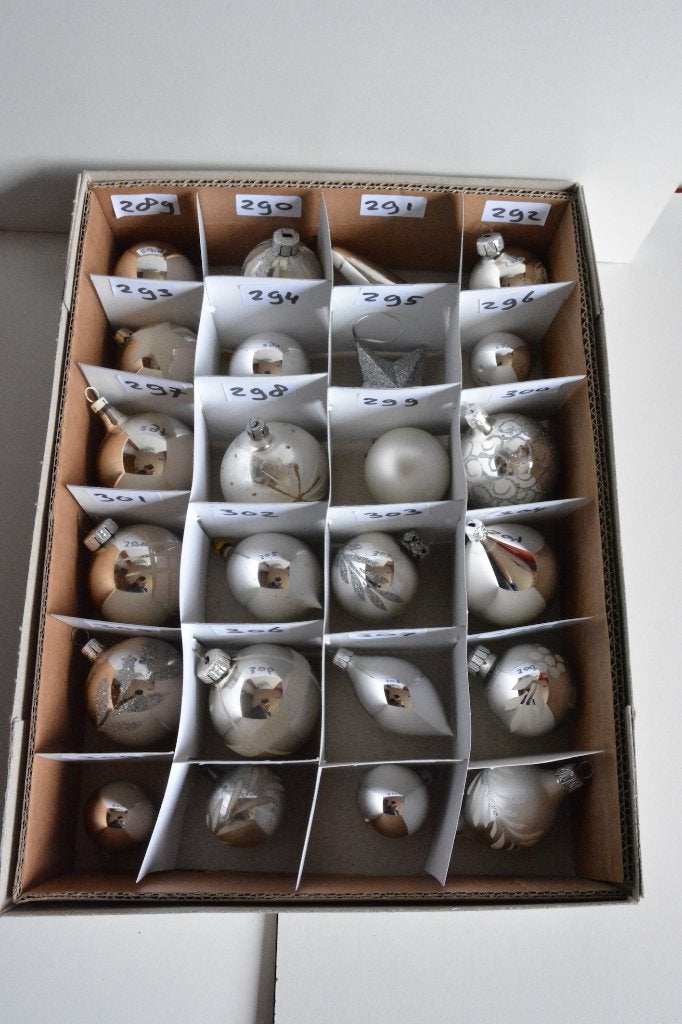 Kerstballen zilver Doos 13, Ophalen of Verzenden, Zo goed als nieuw