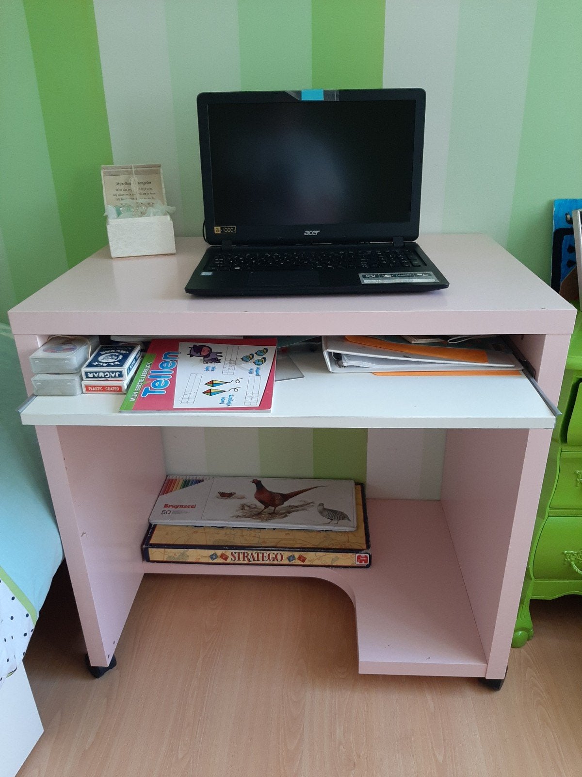 Kinder buro .Ophalen., Ophalen, Gebruikt, 40 tot 80 cm, 70 tot 120 cm