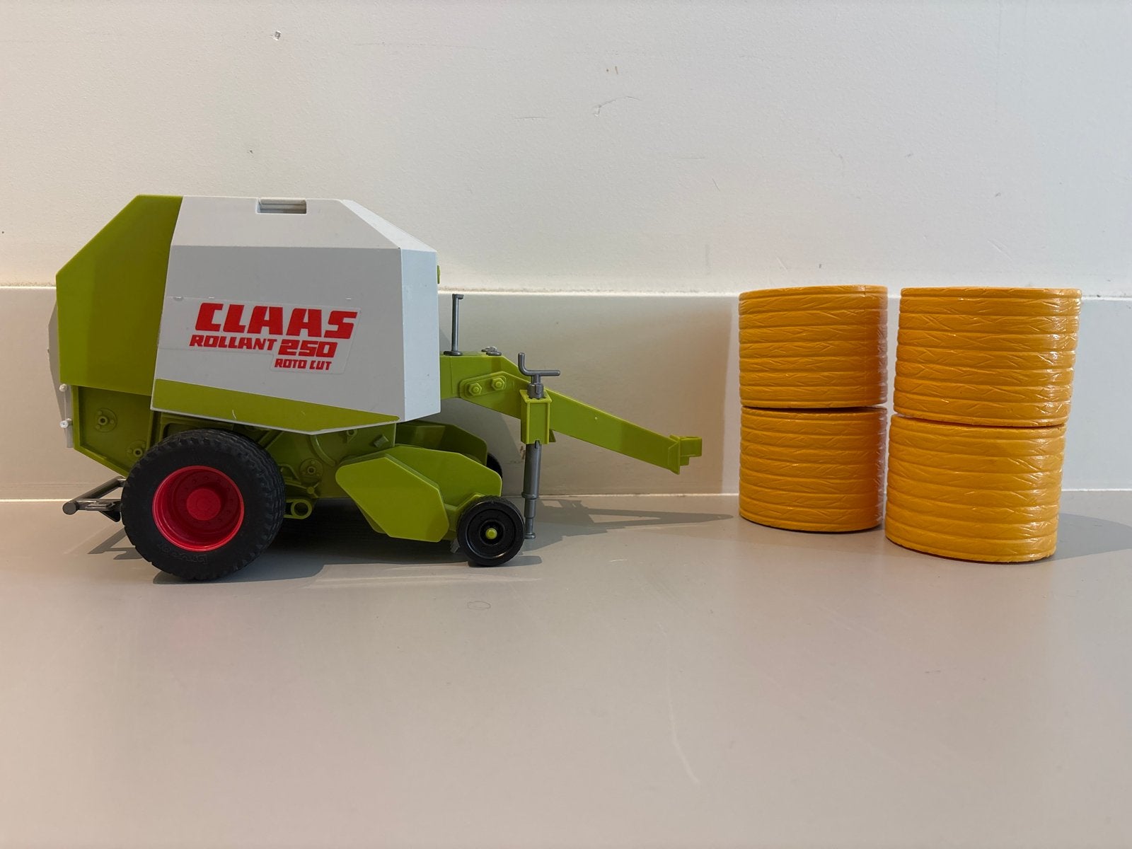 Bruder Claas Rollant 250 Roto Cut Balenpers met Balen, Verzenden, Gebruikt, Jongen of Meisje