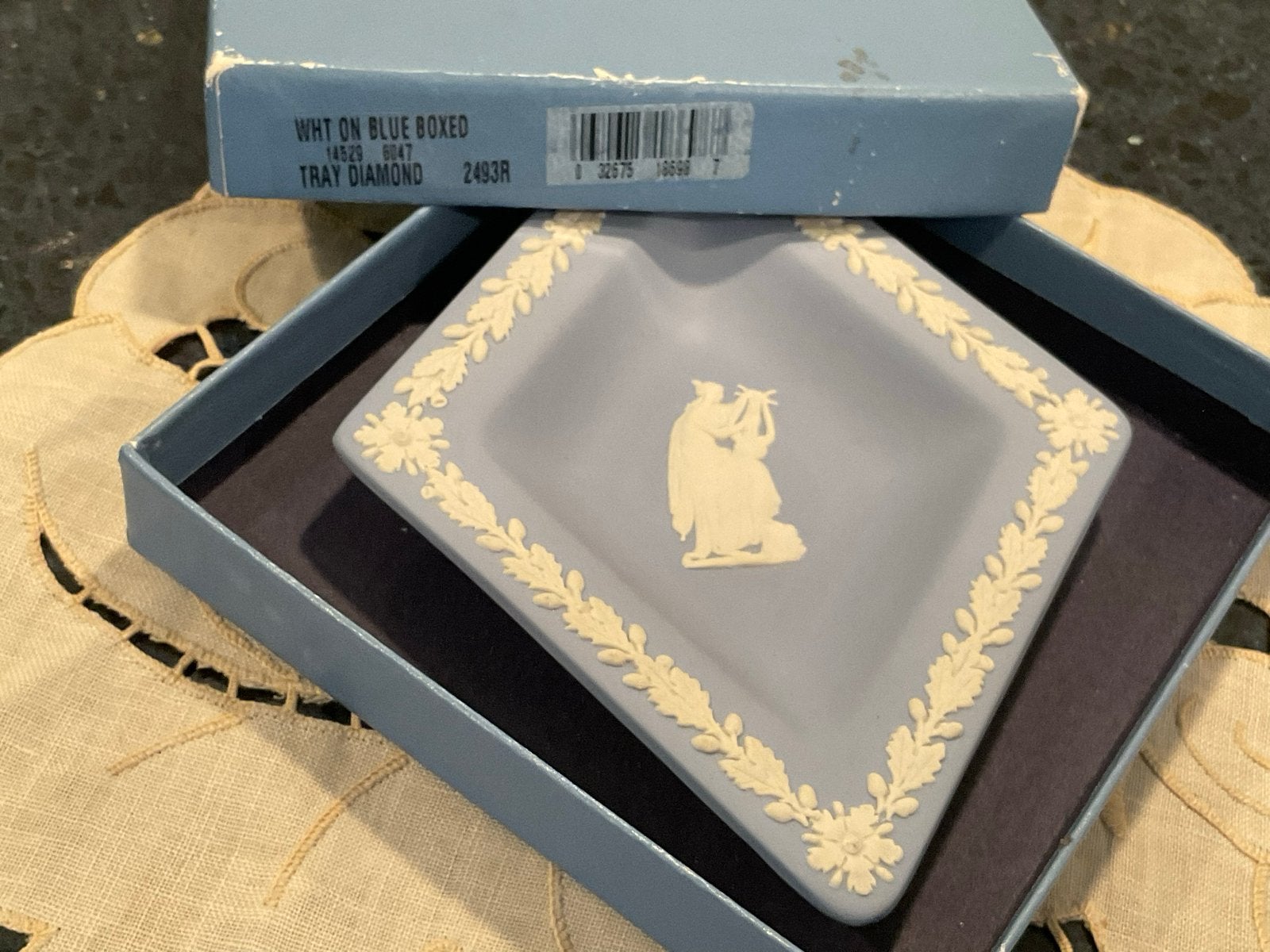 Wedgwood 1960s blauwe jaspis diamantvormige snuisterijschaal, Ophalen of Verzenden