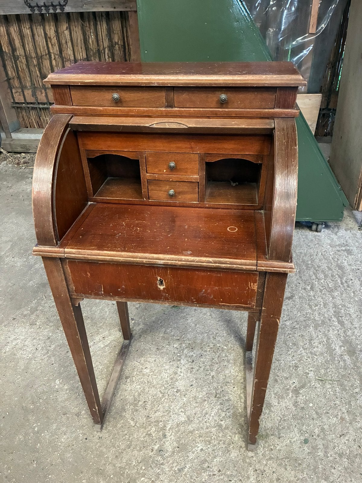 Secretaire, met rolklep., Ophalen, Gebruikt