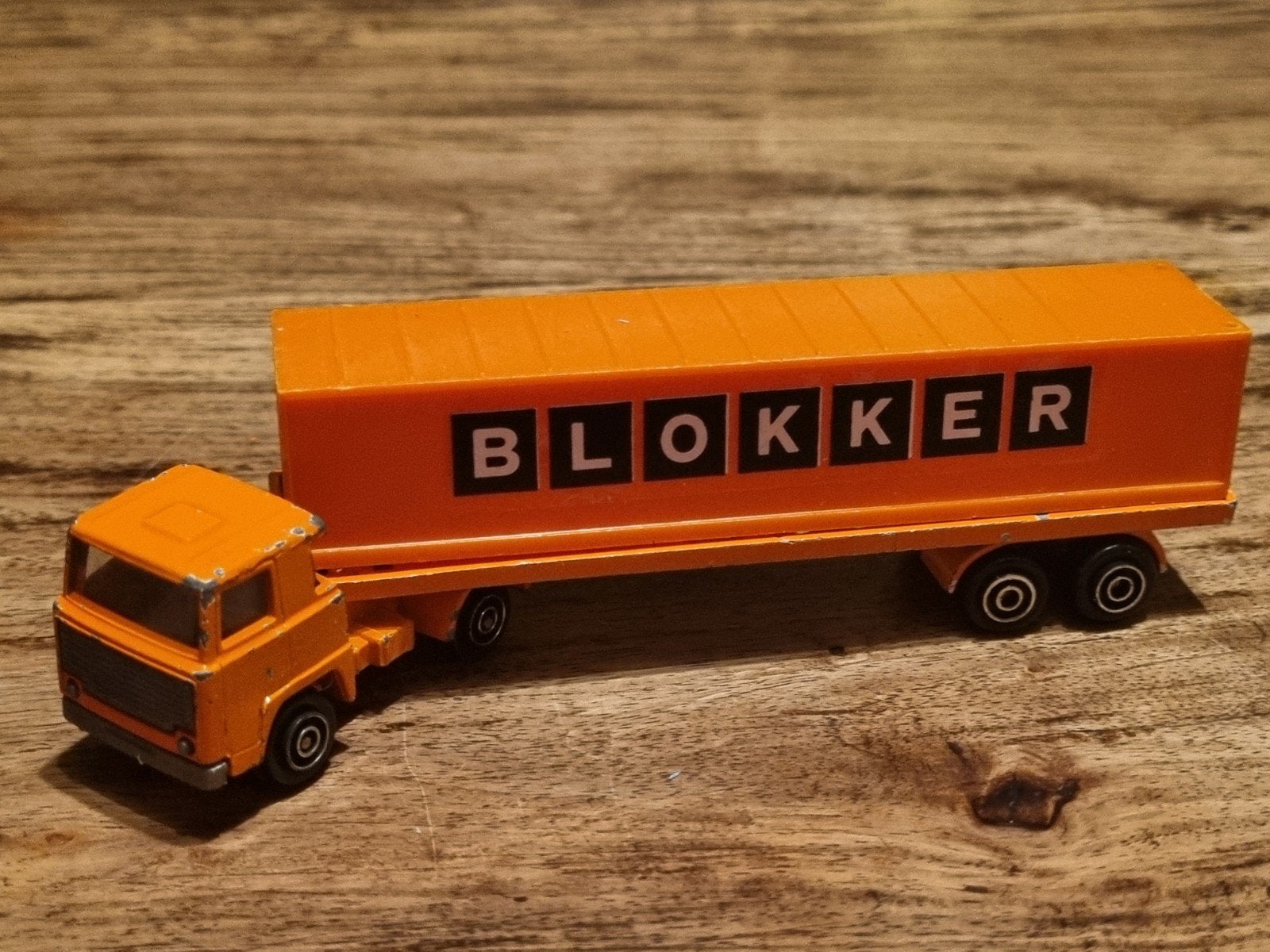 Scania Playart Blokker vrachtwagen met oplegger, Overige merken, Gebruikt, Groter dan 1:32, Ophalen of Verzenden