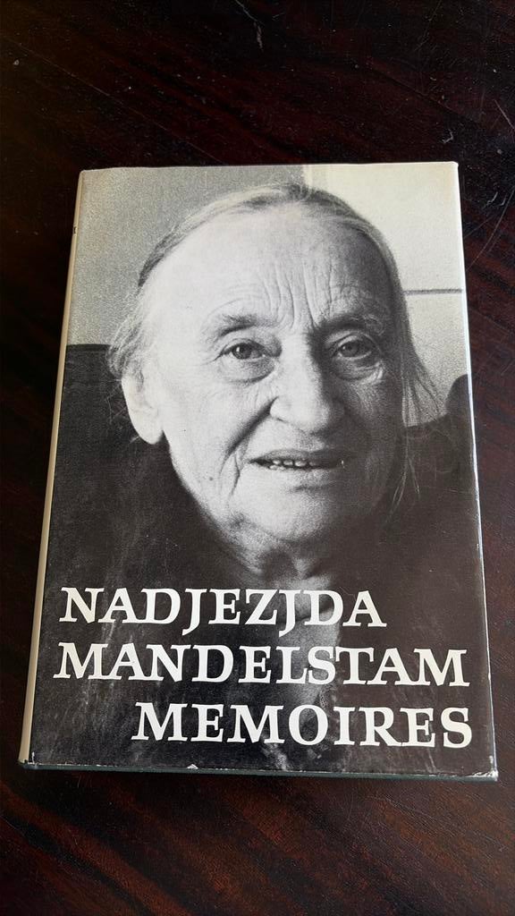 Memoires - Nadjezjda Mandelstam, Ophalen of Verzenden, Gelezen, Overige