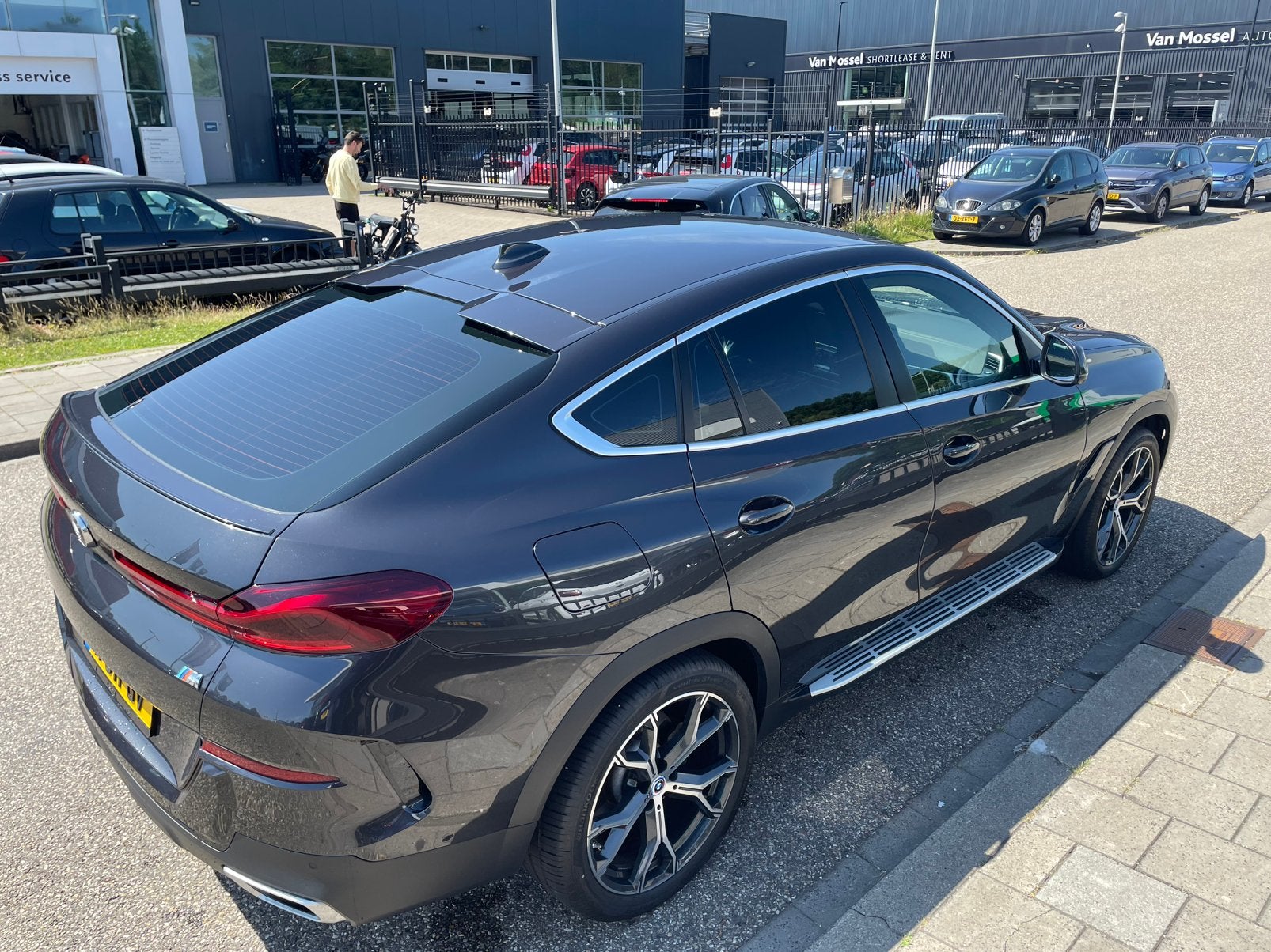 BMW X6 4.0i High Executive 2020 Luchtvering/laserlicht, Auto's, BMW, Particulier, X6, 360° camera, 4x4, Achteruitrijcamera, Adaptieve lichten