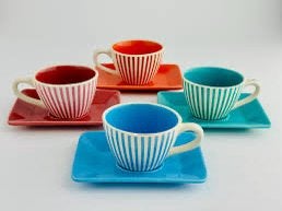Vintage set van 4 espresso kop  en schotels yves rocher 1980, Huis en Inrichting, Verzenden, Zo goed als nieuw, Overige stijlen