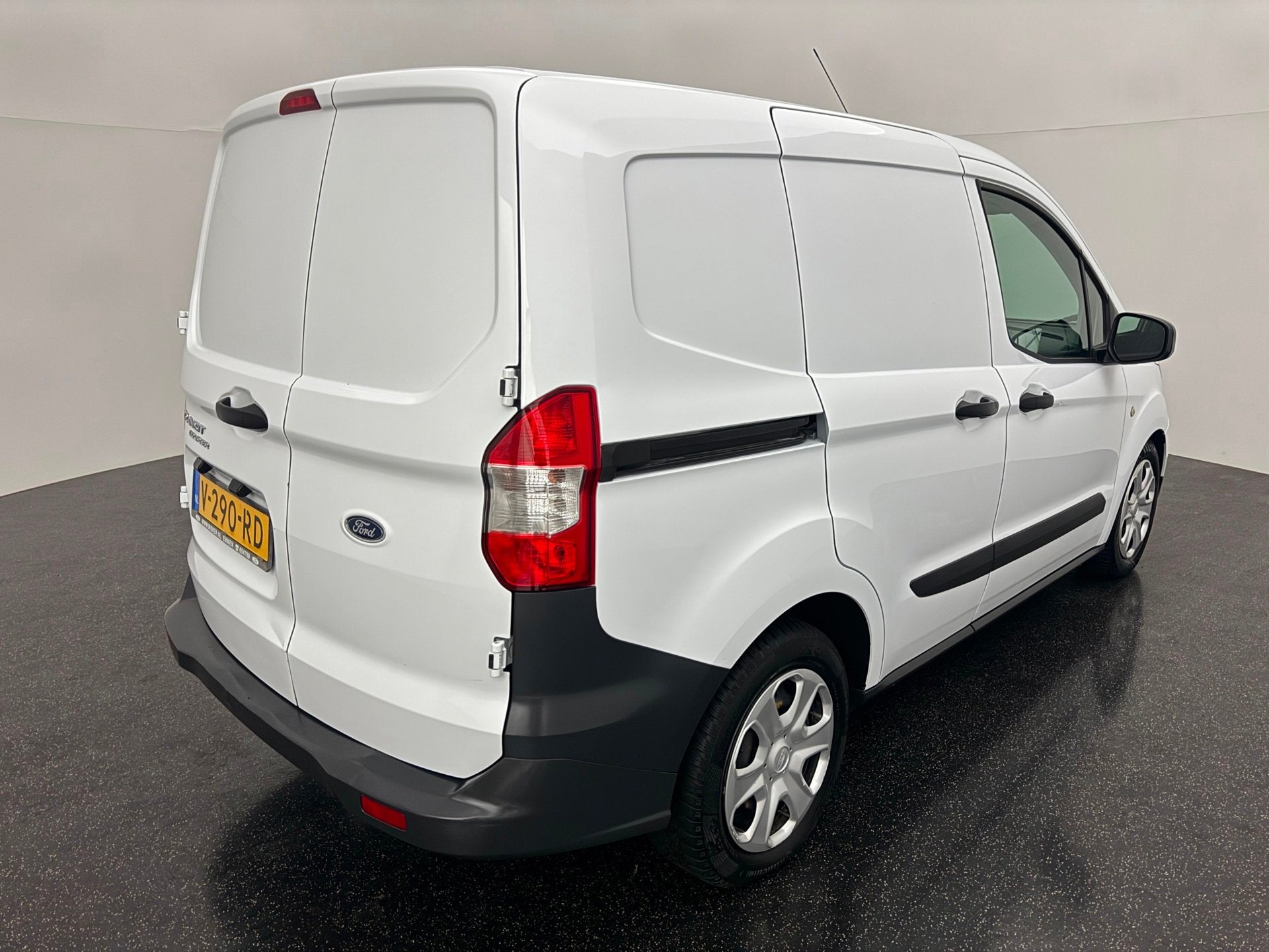 Ford Transit Courier 1.5 TDCI Trend, Voorwielaandrijving, Stof, Gebruikt, Euro 6
