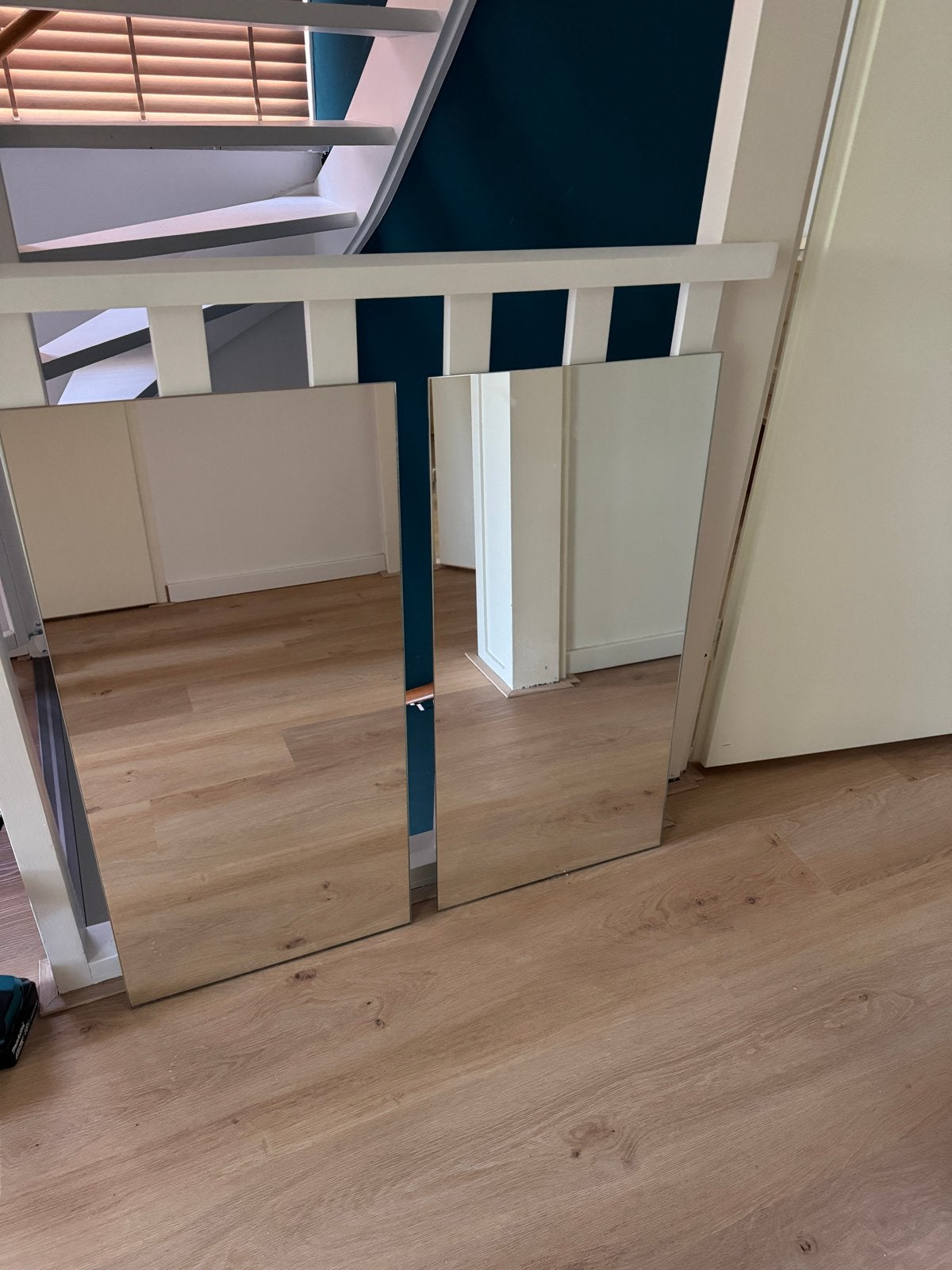 Gratis spiegels 40x80 cm (2 stuks) met bevestigingsmateriaal, Ophalen, Minder dan 50 cm, Gebruikt, Minder dan 100 cm