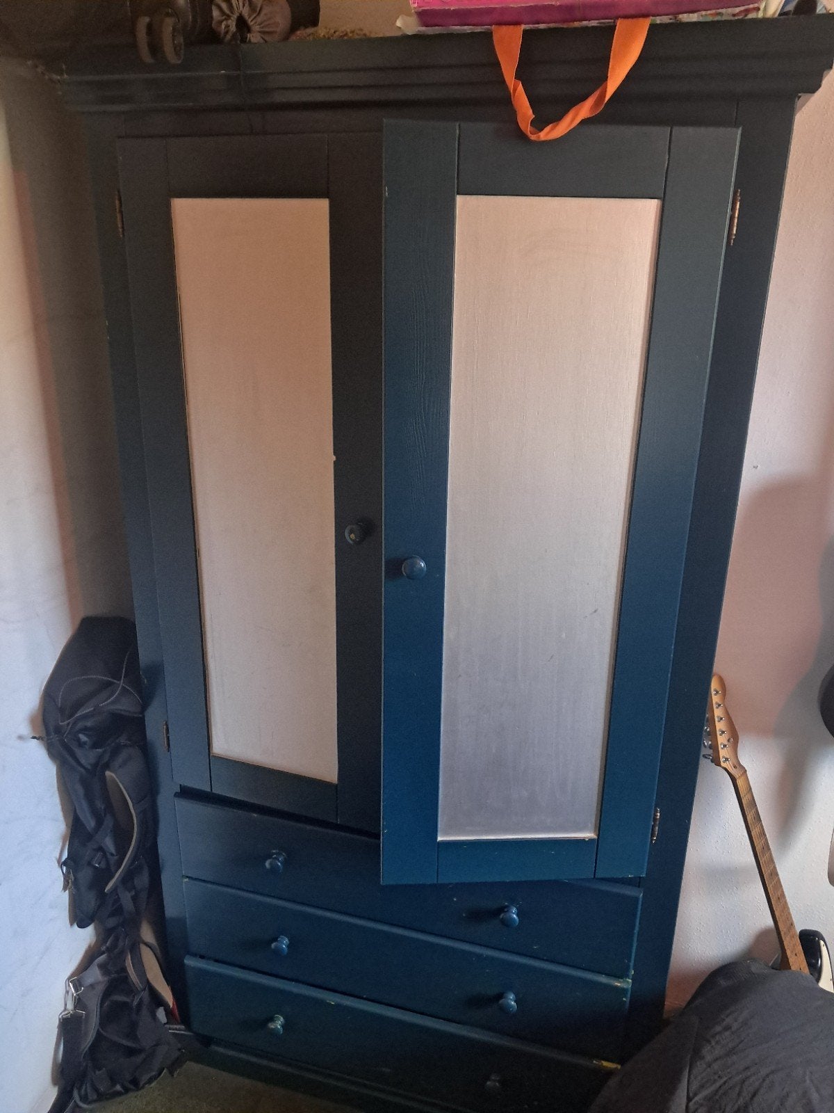 Kledingkast met lades en hangruimte - Donkerblauw, Ophalen, Gebruikt, 100 tot 150 cm, Klassiek, Functioneel