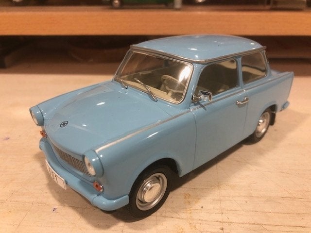 1:24 Trabant 601 Whitebox Blauw 1965, Ophalen of Verzenden, Gebruikt, Auto, Overige merken