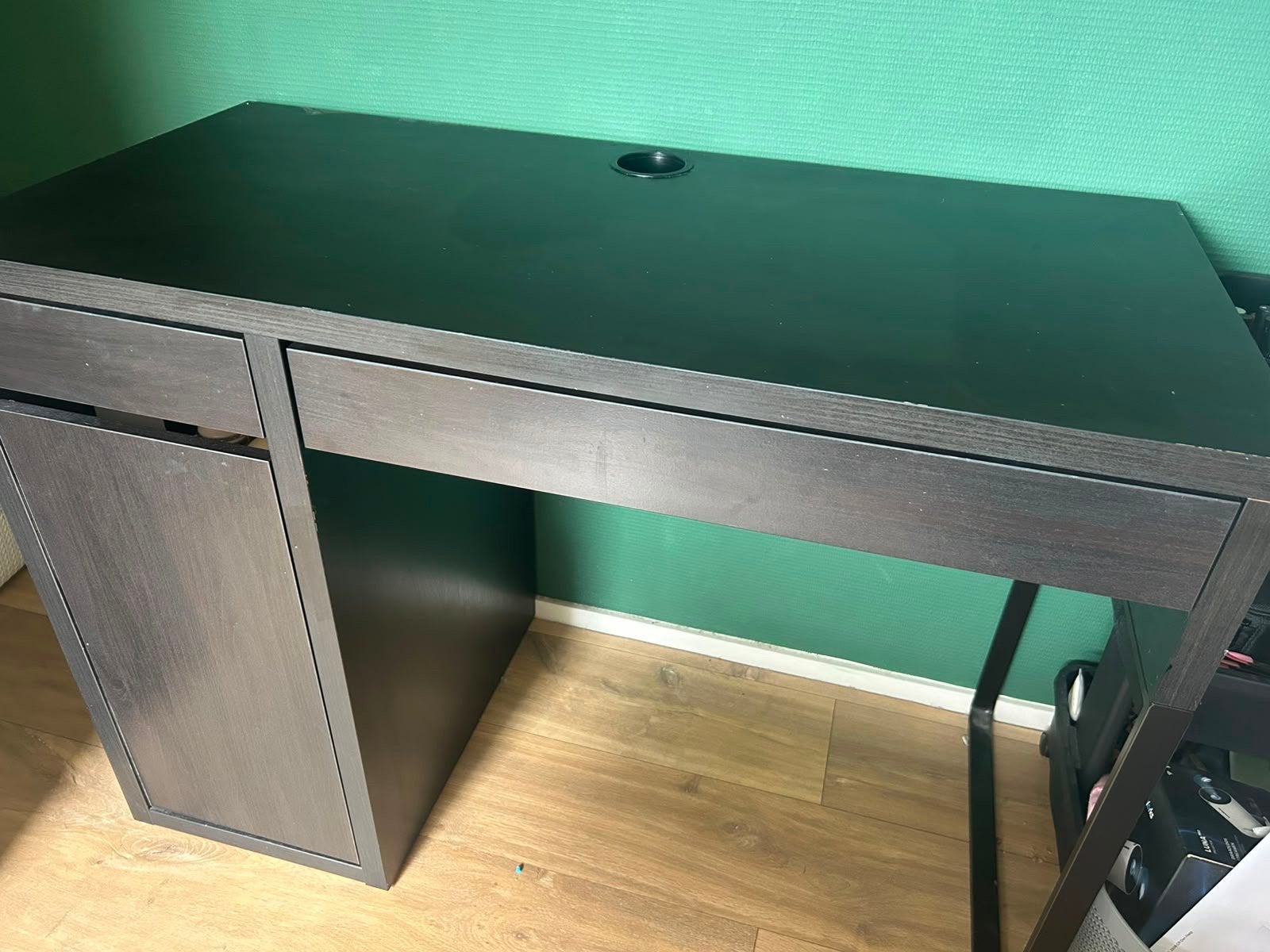 Ikea bureau zwart MICKE 105x50 cm, Ophalen, Zo goed als nieuw