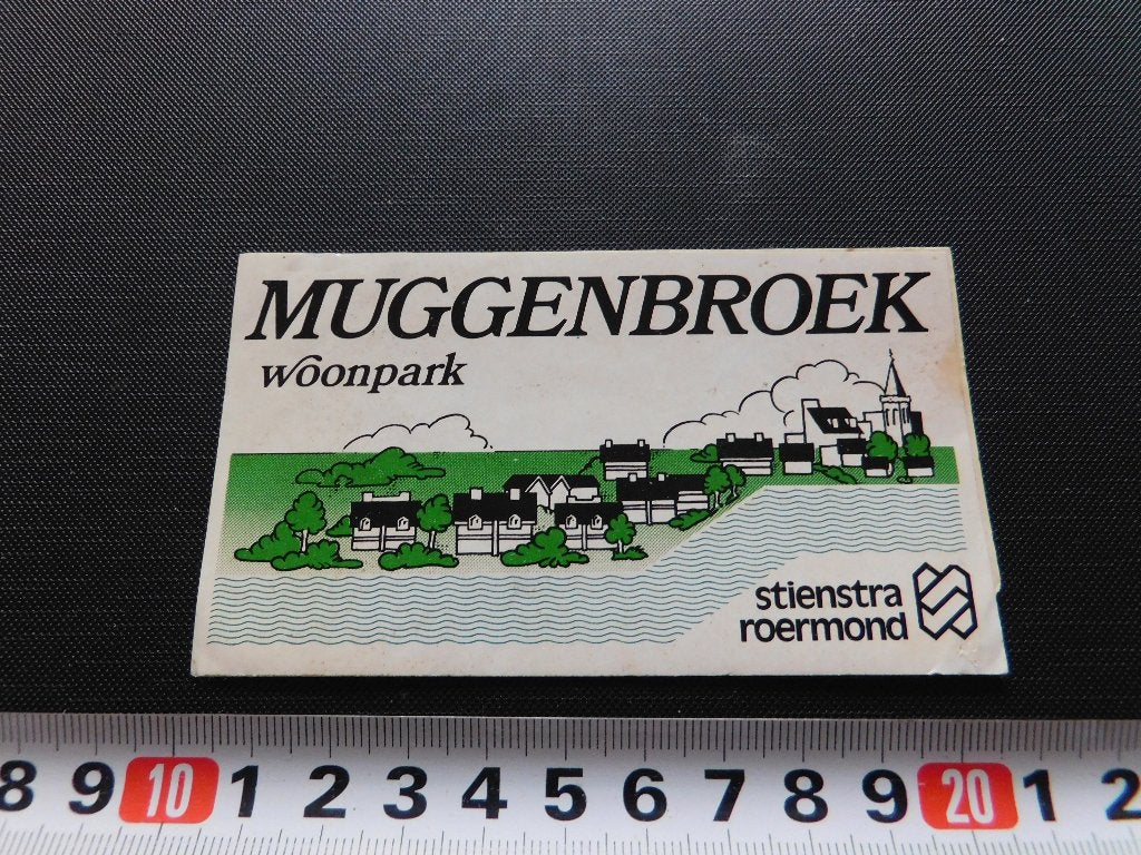 sticker MUGGENBROEK Woonpark Stienstra Roermond, Verzamelen, Ophalen, Zo goed als nieuw