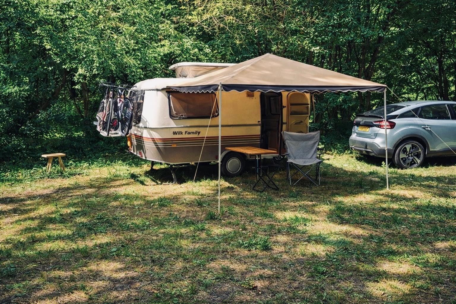 Eriba Triton 1991 – direct klaar voor vakantie!, Caravans en Kamperen, Caravans, Omvormbare zithoek, Luifel, Tot en met 3, Particulier