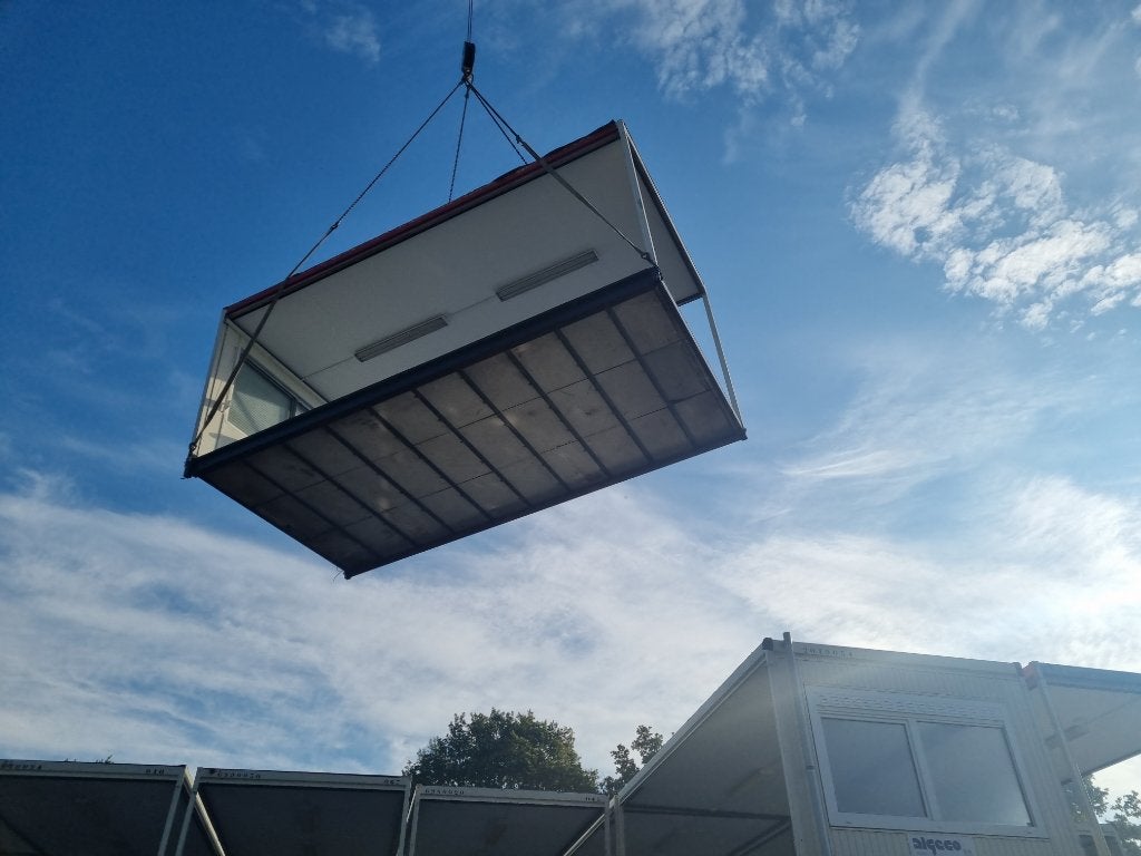 20 Goedkope De Meeuw Kombi Units Woonunit Kantoorunit, Ophalen, Gebruikt