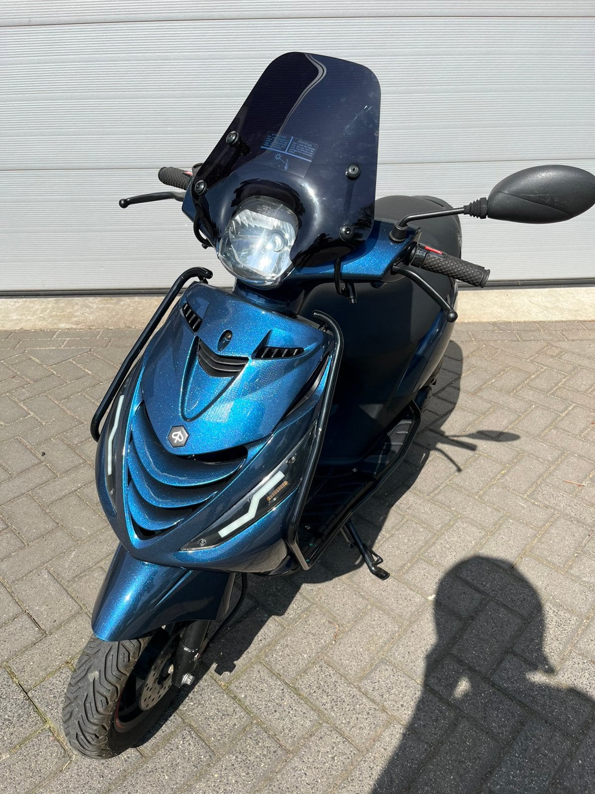 Piaggio zip 4 takt 50cc 3v I-get Brom Diamond Blue 9.850 km, Fietsen en Brommers, Scooters | Piaggio, Zo goed als nieuw, Zip, Benzine