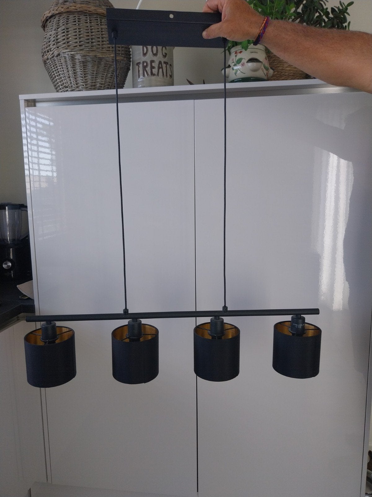 Moderne zwarte hanglamp met 4 kappen, Modern, E27 (groot), Ophalen of Verzenden, Textiel