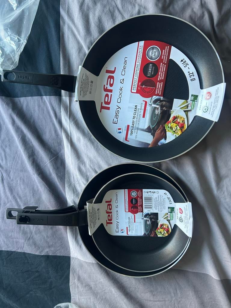 Nieuwe Tefal pannen set 24/28/32cm - Nooit gebruikt, Keramische plaat, Pannenset, Ophalen of Verzenden, Nieuw