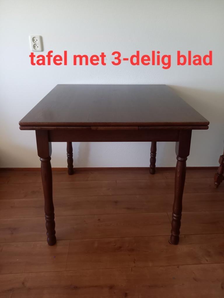 Compacte tafel, Ophalen, 50 tot 100 cm, 50 tot 100 cm, Zo goed als nieuw
