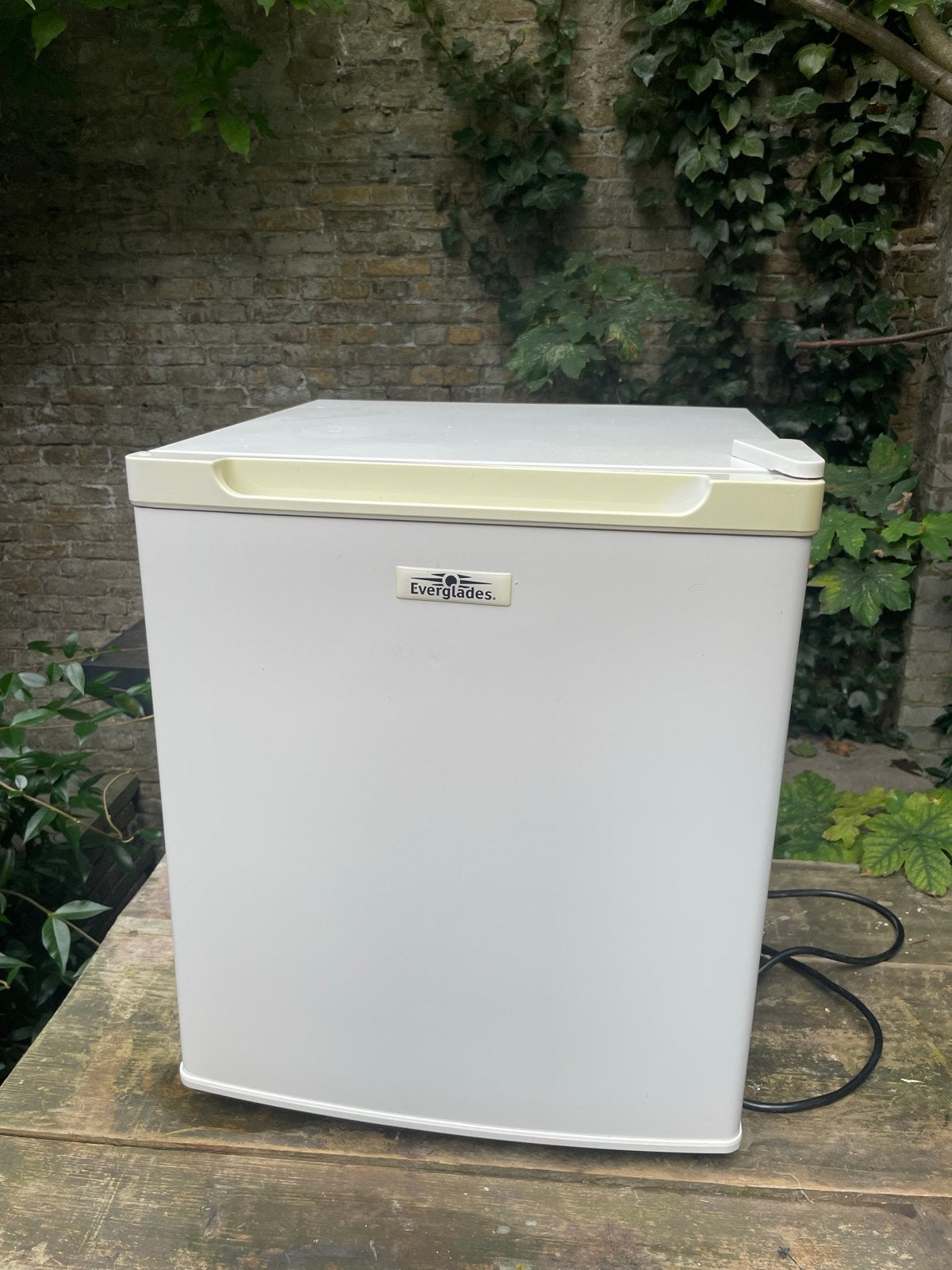 Everglades minibar/koelkast - Muisstil, Ophalen, Minder dan 75 liter, Zonder vriesvak, Gebruikt