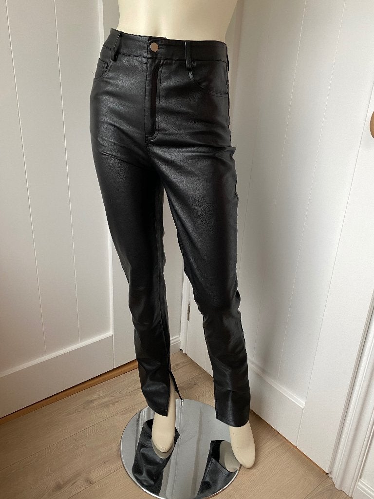 Nette kunst leren broek LOAVIES mt. S zwart met split, Kleding | Dames, Broeken en Pantalons, Zwart, Ophalen of Verzenden, Maat 36 (S)