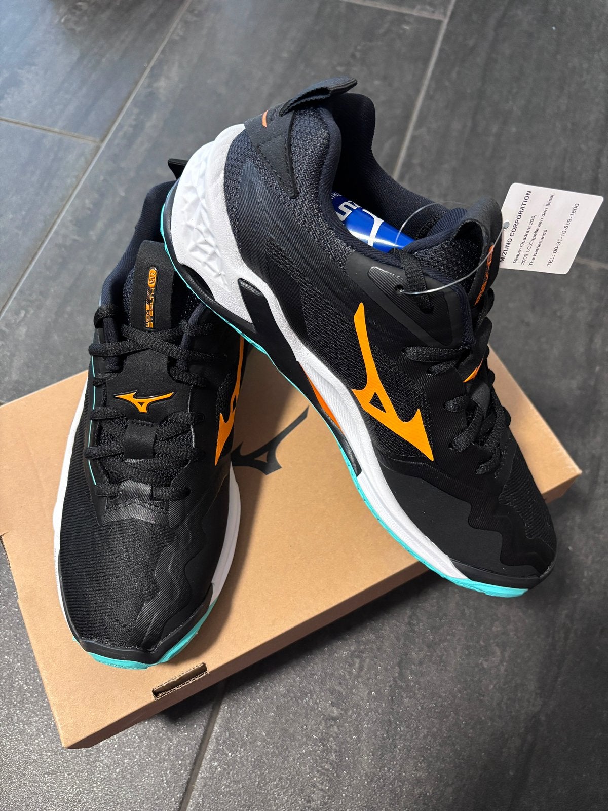 Mizuno Wave Stealth Neo 2 Limited Edition Zwart/Groen 38,5, Sport en Fitness, Loopsport en Atletiek, Overige merken, Overige typen