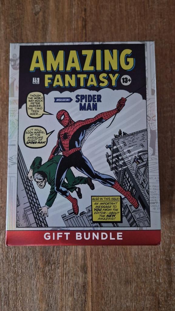 Magic: The Gathering Spider-Man Gift Bundle Nieuw en Sealed, Ophalen of Verzenden, Nieuw, Overige typen