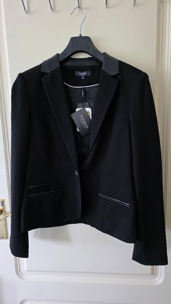 Manguun zwart colbert met leren kraag XL, Kleding | Dames, Ophalen, Zwart, Maat 42/44 (L), Nieuw