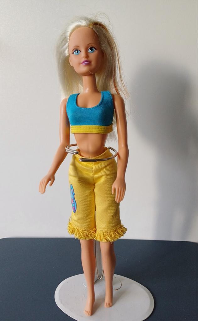 Hasbro pop, Verzamelen, Poppen, Ophalen of Verzenden, Zo goed als nieuw, Pop