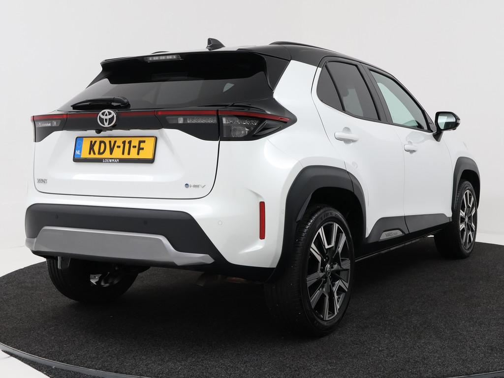 Toyota Yaris Cross 1.5 Hybrid 130 Launch Edition (bj 2025), 12 maanden, 1195 kg, Gebruikt, Leder en Stof