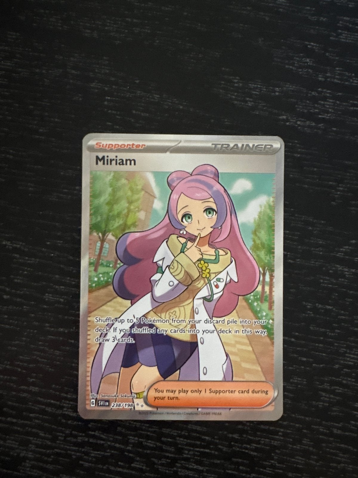 Miriam (SVI 238) Scarlet & Violet, Hobby en Vrije tijd, Verzamelkaartspellen | Pokémon, Ophalen of Verzenden, Zo goed als nieuw