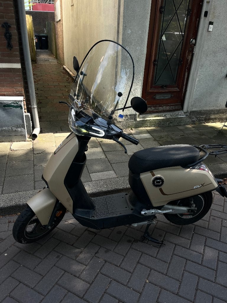 Super Soco Elektrische scooter, Elektrisch, Zo goed als nieuw, Ophalen, Overige merken