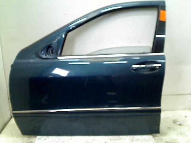 Portier Links Voor Mercedes-Benz S (W220) (1998-10/2002-09), Gebruikt, Mercedes-Benz AG, Mercedes-Benz, Mercedesstraße 120, Stuttgart 70372, , Duitsland