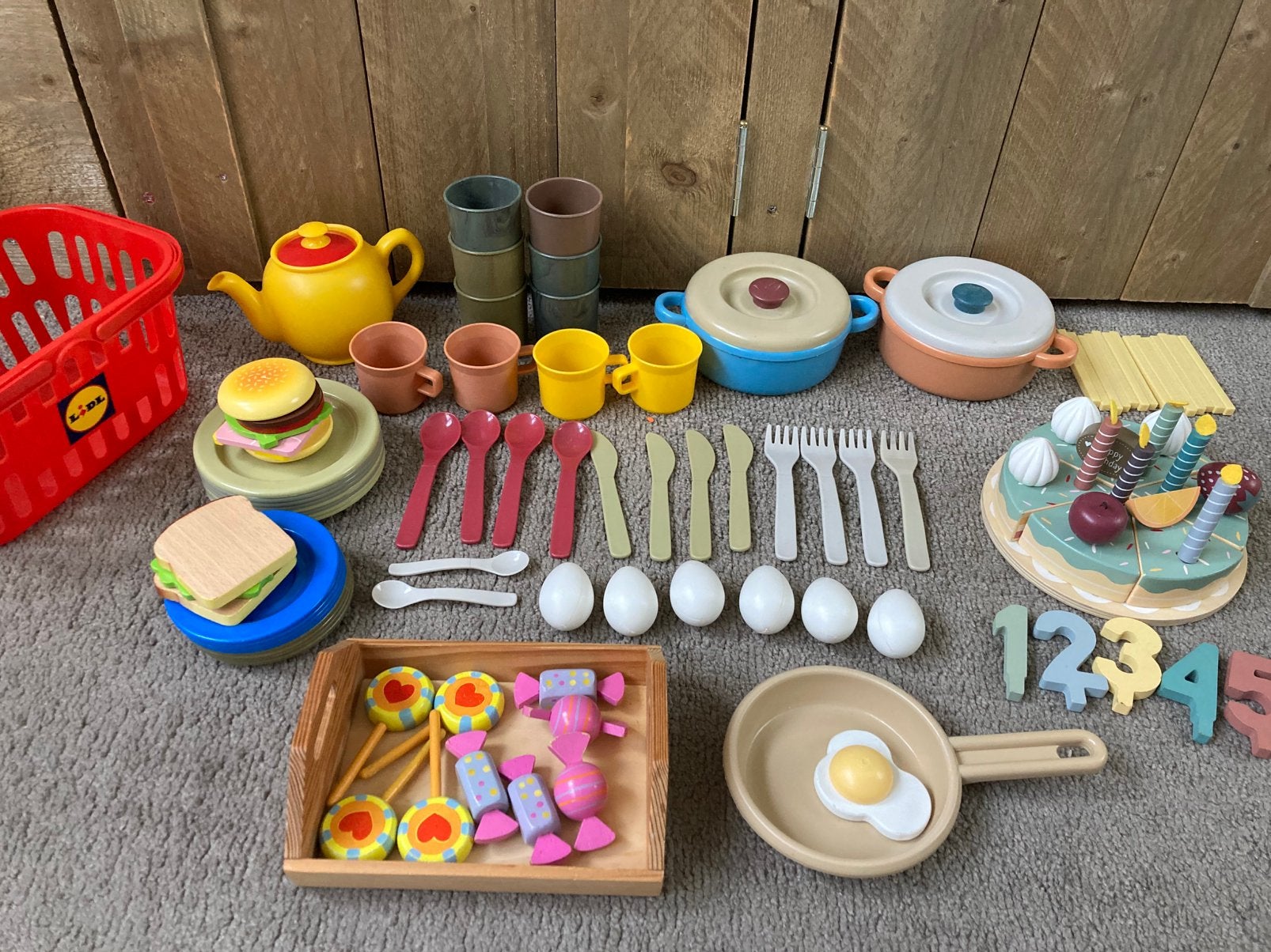 Dantoy pannenset en servies, Ophalen of Verzenden, Zo goed als nieuw, Kunststof