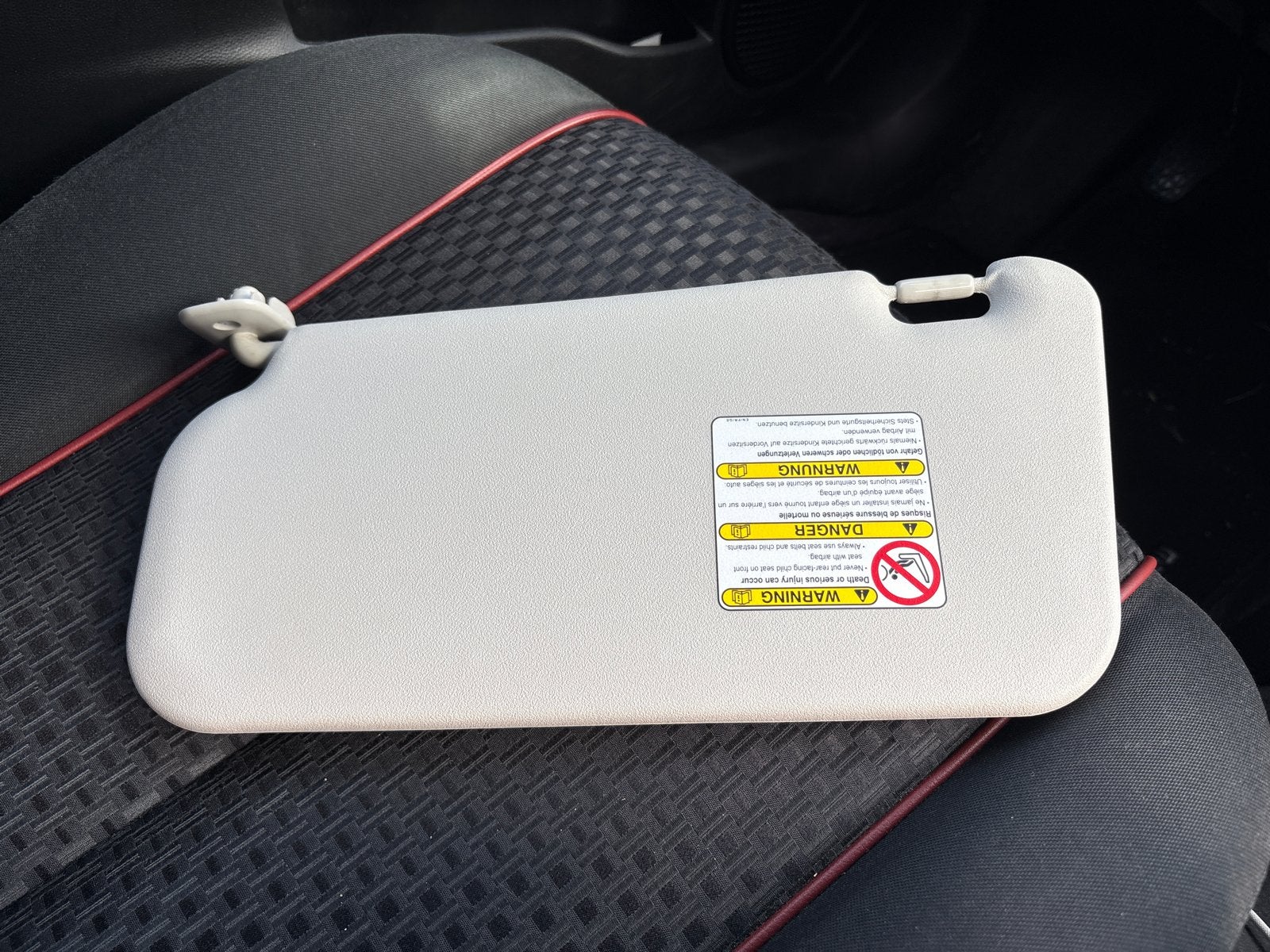 Zonneklep zonder spiegel voor Mazda 2 DE, Auto-onderdelen, Interieur en Bekleding, Ophalen of Verzenden, Gebruikt, Mazda