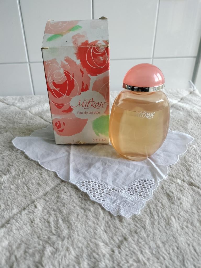 Yves Rocher Milrose Eau de Toilette 100 ml, Sieraden, Tassen en Uiterlijk, Uiterlijk | Parfum, Ophalen of Verzenden, Zo goed als nieuw