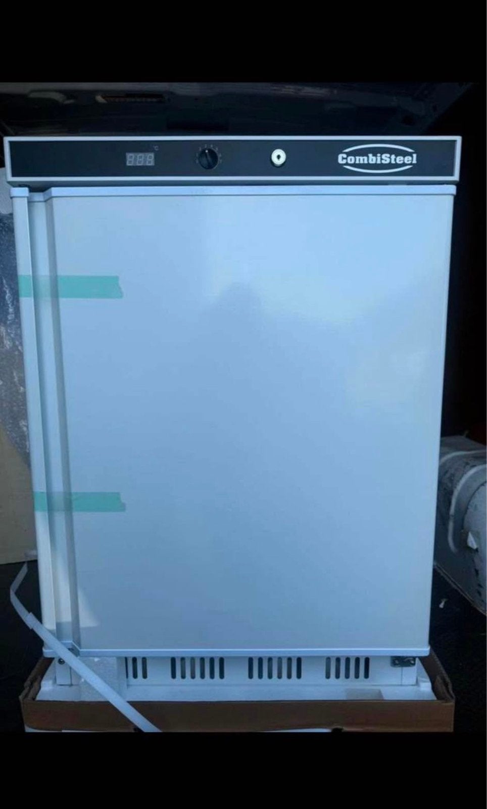 Combisteel koelkast, Zonder vriesvak, Nieuw, Minder dan 75 liter, 160 cm of meer