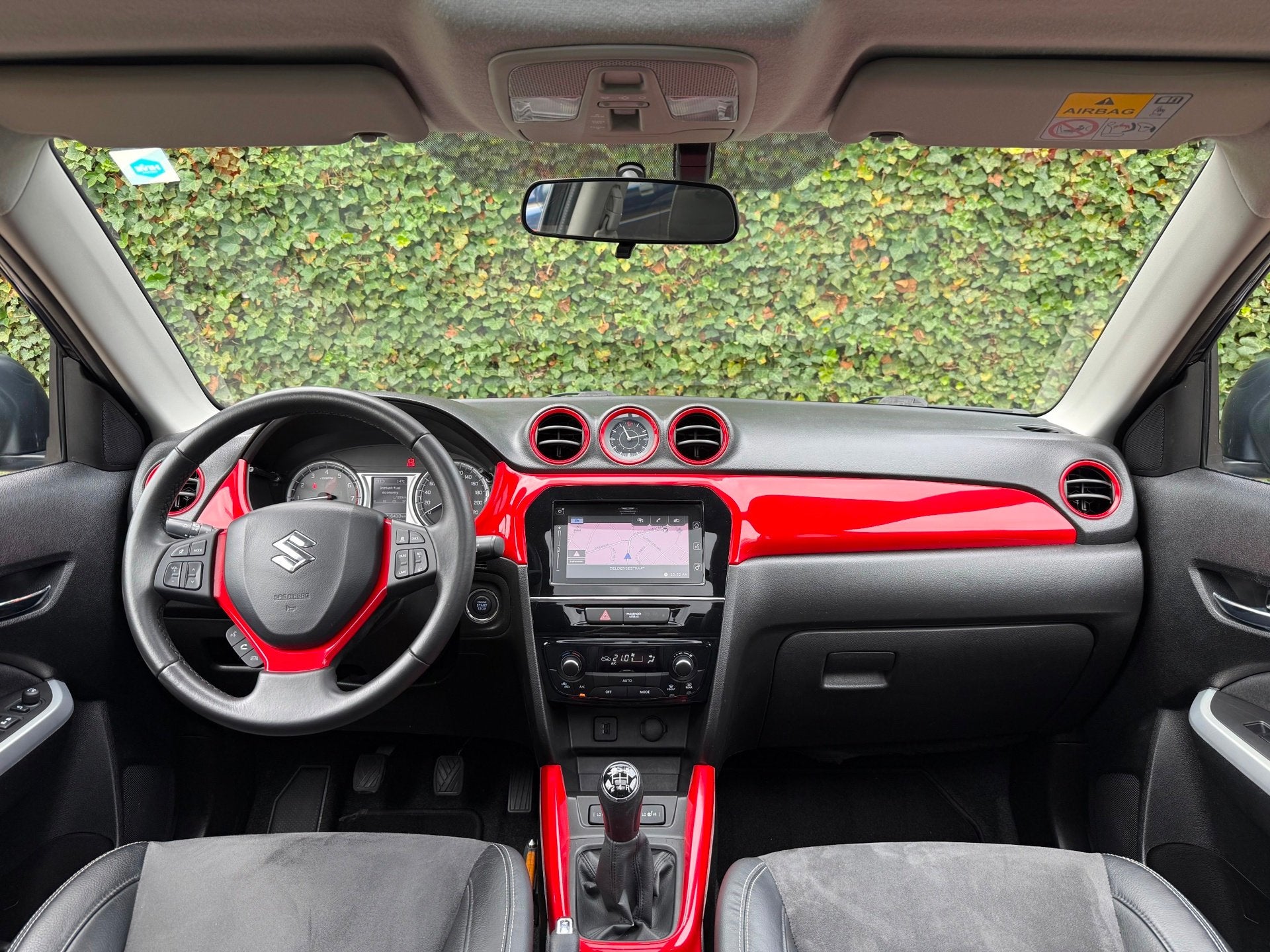 Suzuki Vitara 1.6 High Executive | ACC | Pano | Camera | 1st, Auto's, Voorwielaandrijving, Dealer onderhouden, 4 cilinders, 400 kg