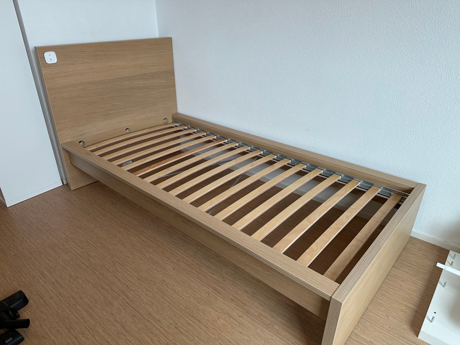 Samen kleuren Ikea bed en PAX kledingkast, Ophalen, 90 cm, Eenpersoons, 210 cm