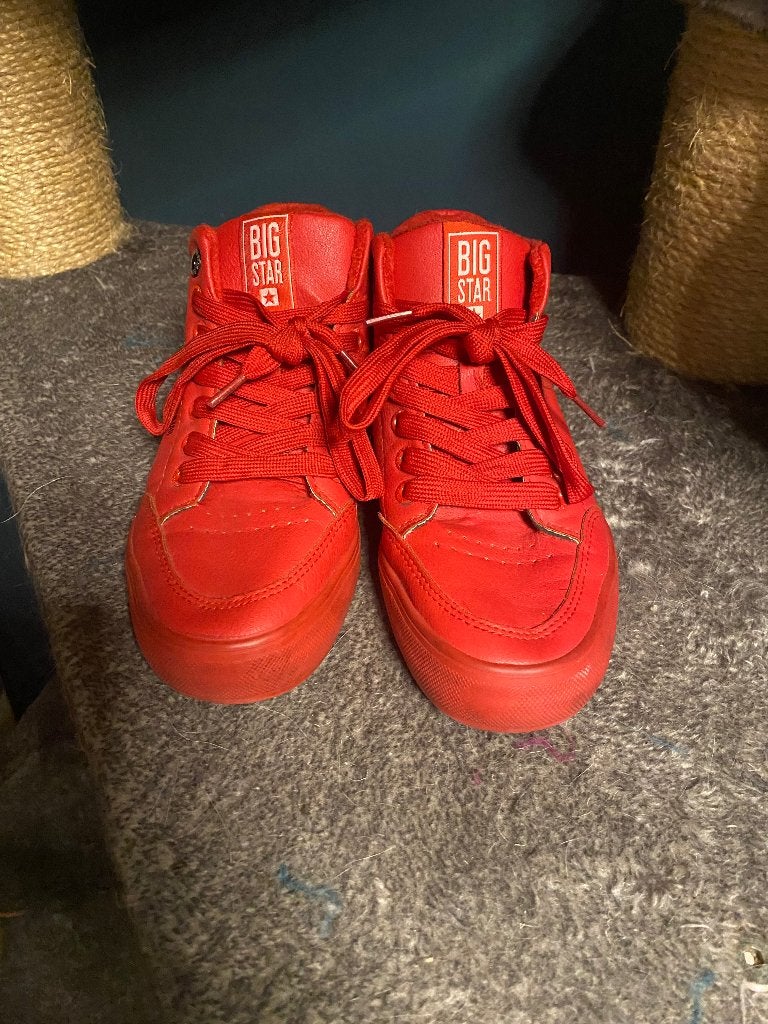 Schoenen, Ophalen, Sneakers of Gympen, Gedragen, Rood