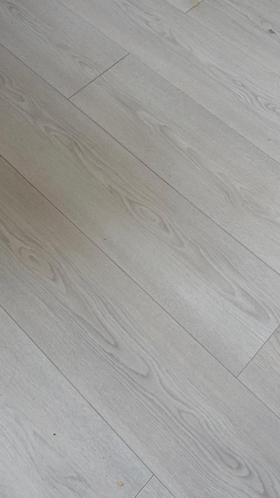 Laminaat 8 mm met 7 mm ondervloer, Ophalen, Gebruikt, 75 m² of meer, Beige