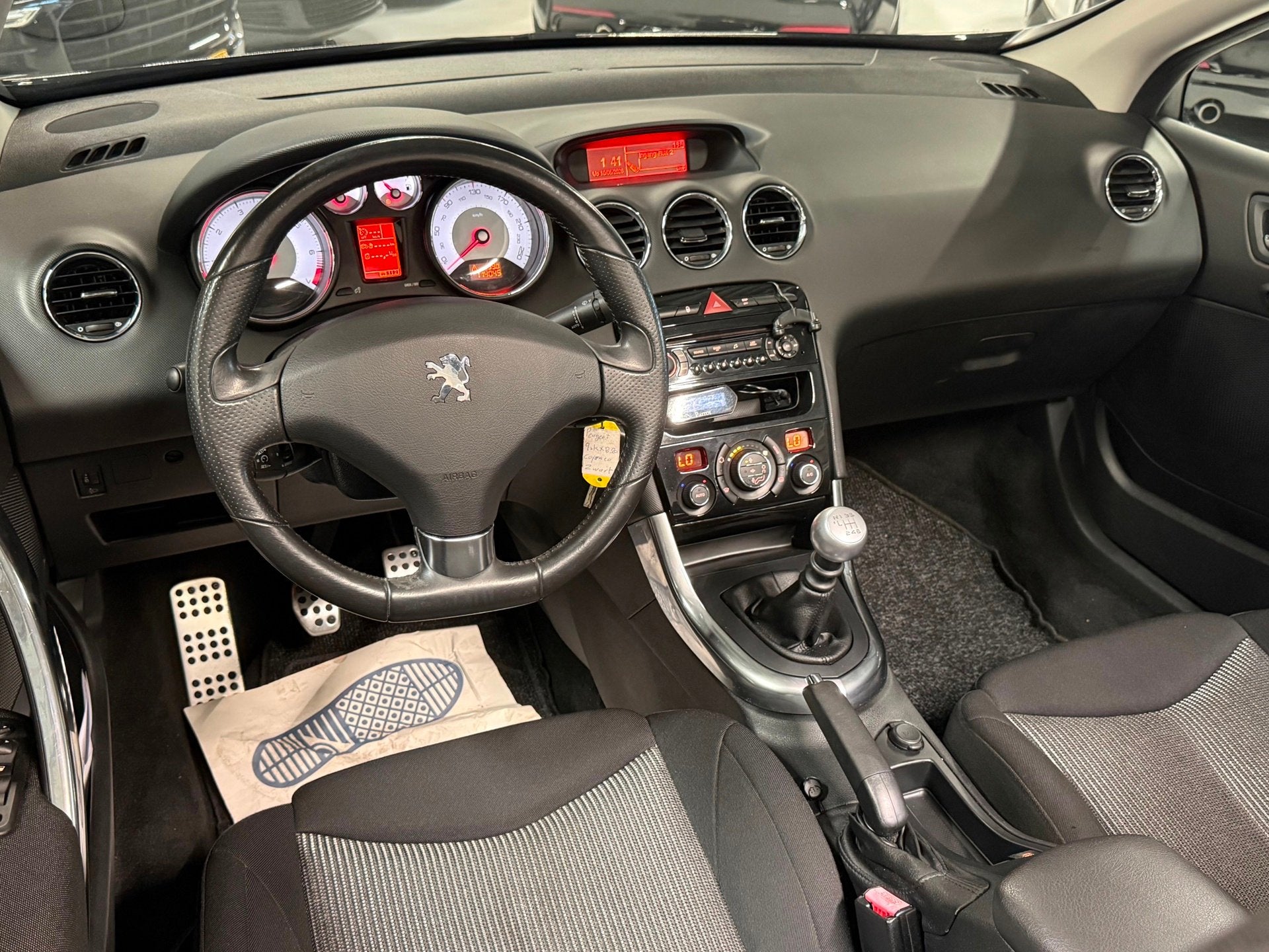 Peugeot 308 CC 1.6 Turbo Sport Pack mooie cabrio!, Voorwielaandrijving, Euro 5, 1490 kg, Gebruikt