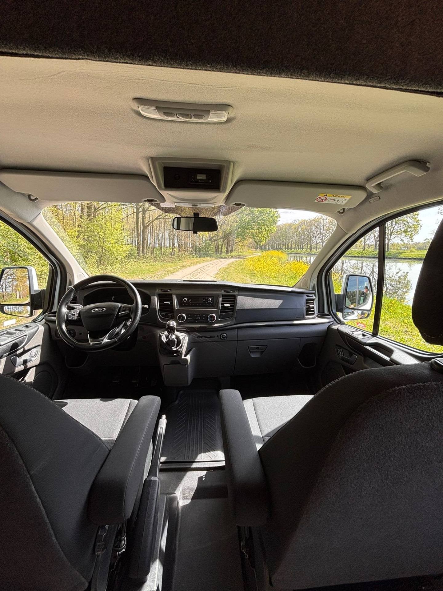 Ford Transit Custom Camper 2.0TDCI Euro 6 Trekhaak Airco Sto, Caravans en Kamperen, Mariastraat 64
5738AK  MARIAHOUT, NL, Tot en met 2