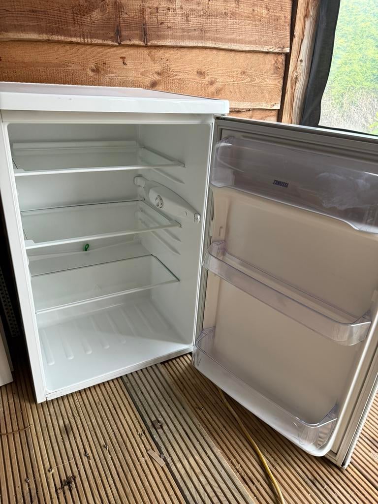 Middel kleine koelkast., Witgoed en Apparatuur, Ophalen, Gebruikt, Minder dan 85 cm, Minder dan 60 cm
