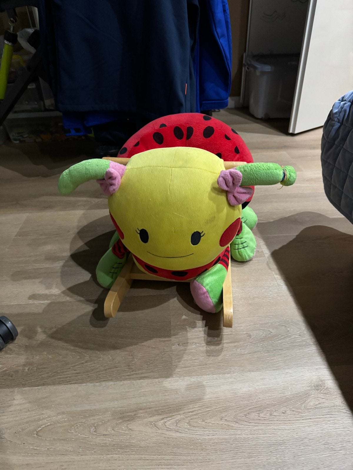 Schattige lieveheersbeestje hobbelstoel met geluid, Ophalen, Zo goed als nieuw, Overige typen, Met geluid