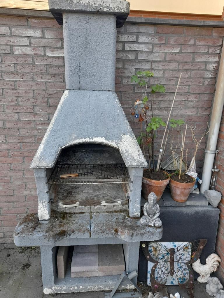 Barbecue van beton. Gratis., Ophalen, Gebruikt