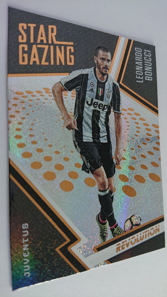Panini - Revolution 2017 - Leonardo Bonucci - Star Gazing, Buitenlandse clubs, Spelerskaart, Verzenden, https://support.panini.it/?WEBSITE=pgroup&LANGUAGE=nl