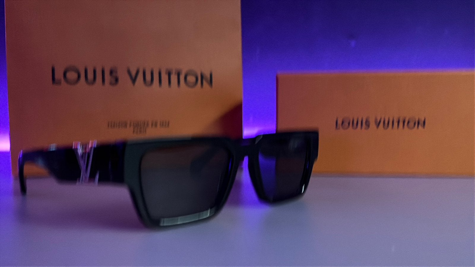 ORIGINEEL! - Louis Vuiton Square Zonnebril - Zwart/Zilver, Ophalen of Verzenden, Zo goed als nieuw, Zwart, Overige merken