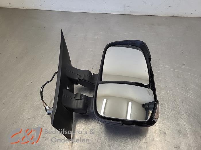 Buitenspiegel rechts van een Iveco New Daily, Gebruikt, -, Overige automerken, -