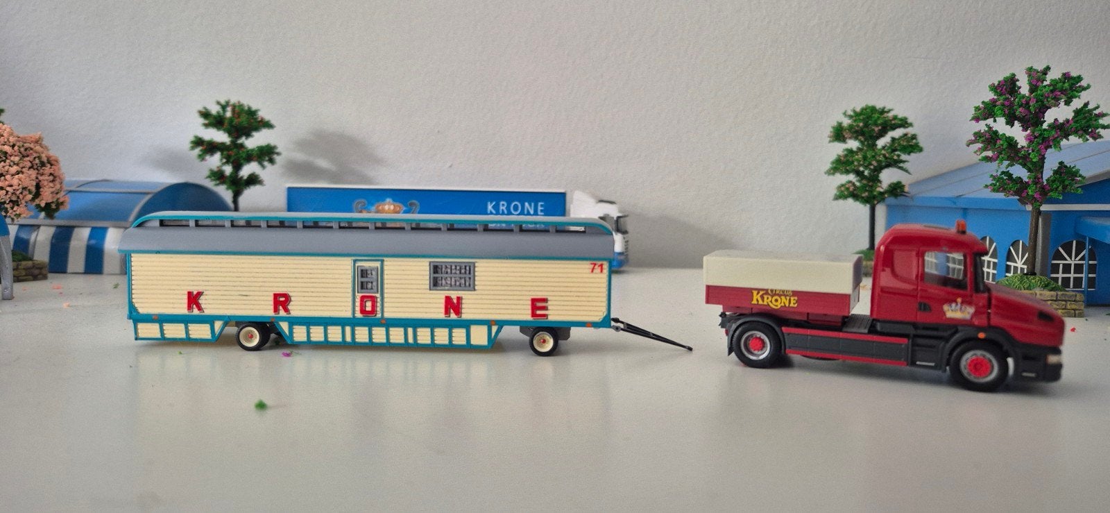 Herpa Trekker Woonwagen Circus Krone Kirmeswelthamburg, Ophalen of Verzenden, Nieuw