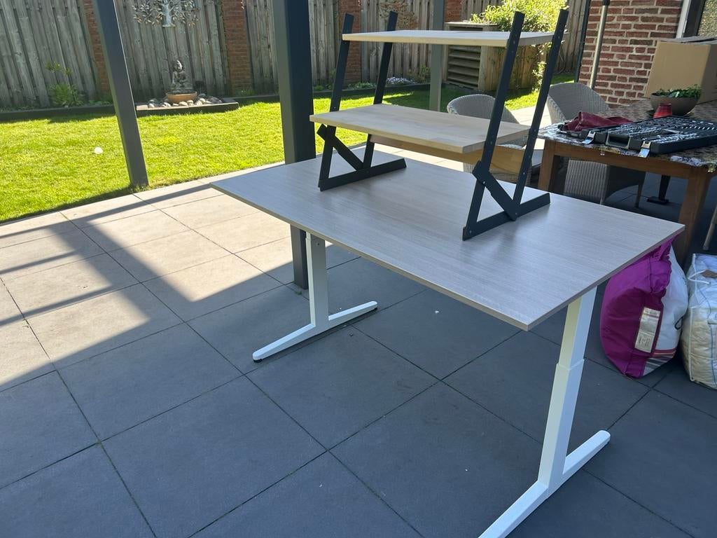 Proffesioneel bureau met computer werktafel, Huis en Inrichting, Bureaus, Ophalen, Zo goed als nieuw